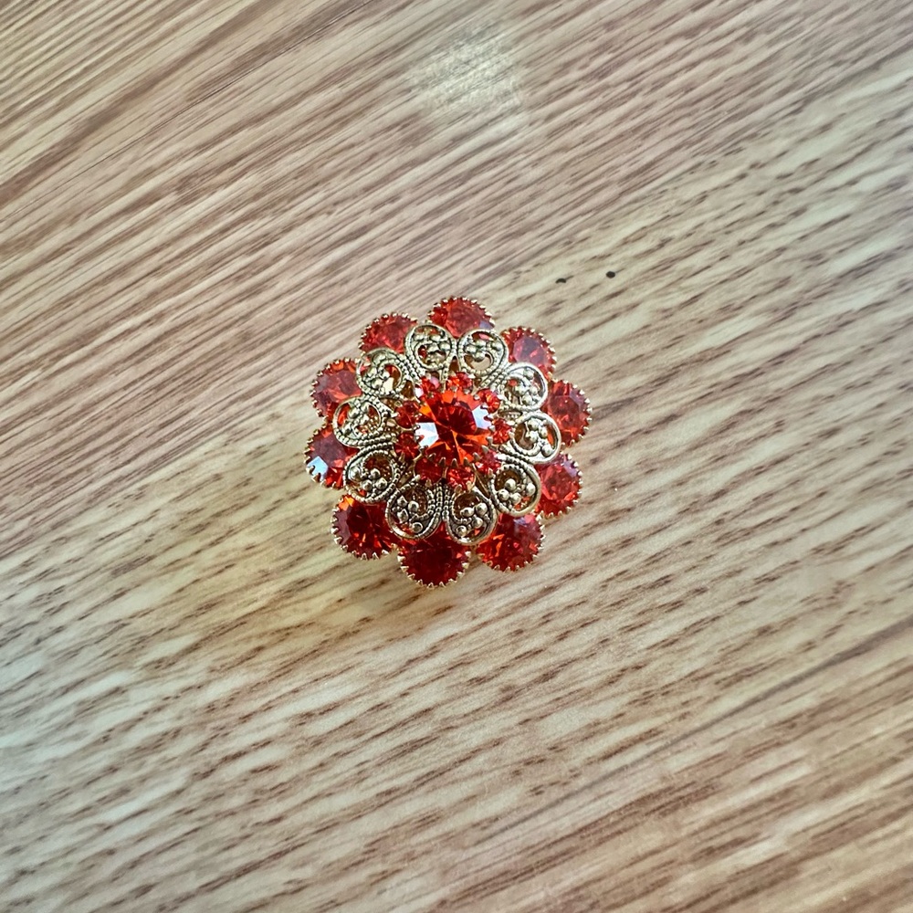 Exquisite Red and Gold Vintage Filigree Brooch